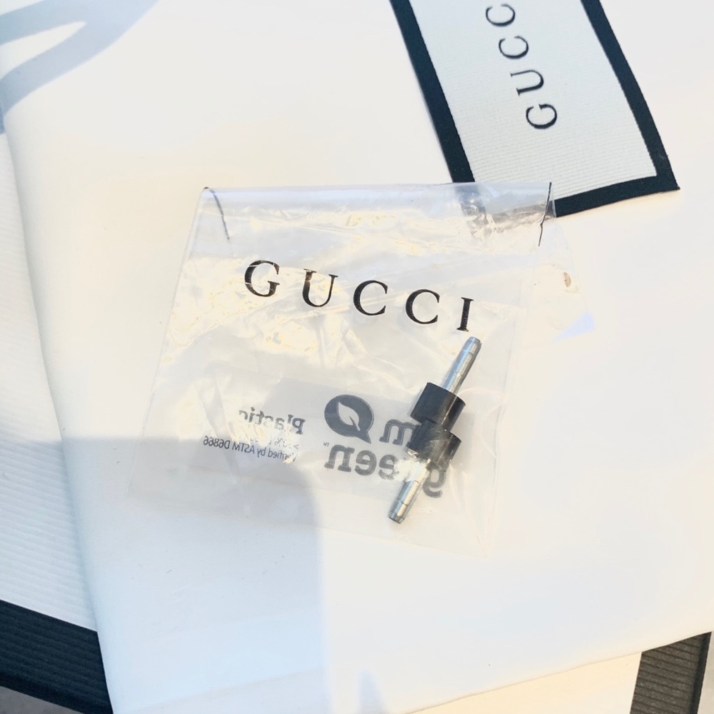 ❌SOLD❌Gucci Carmen Crystal-Embellished Metallic Leather Sandals In Jasmine Green - Picture 10 of 11